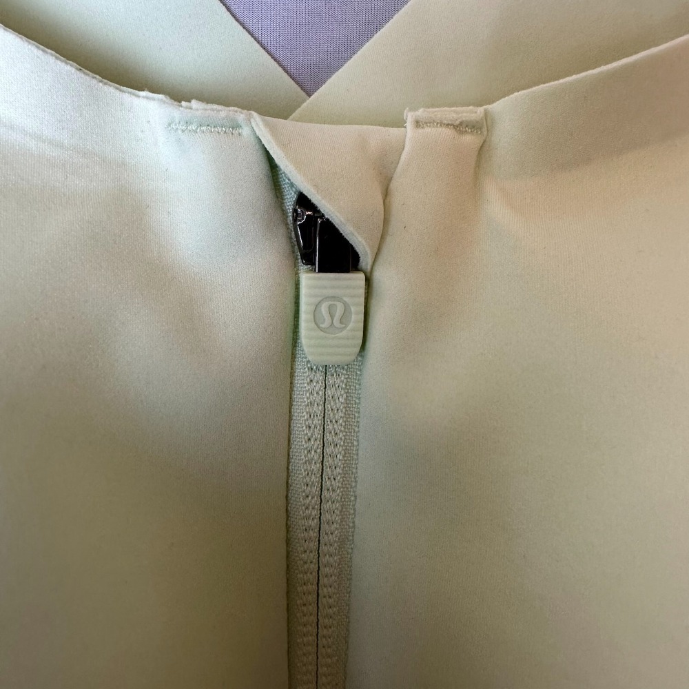 Lululemon Bra Womens 32C Green Sports Enlite Front Zip‎ High Support Running - Picture 5 of 13
